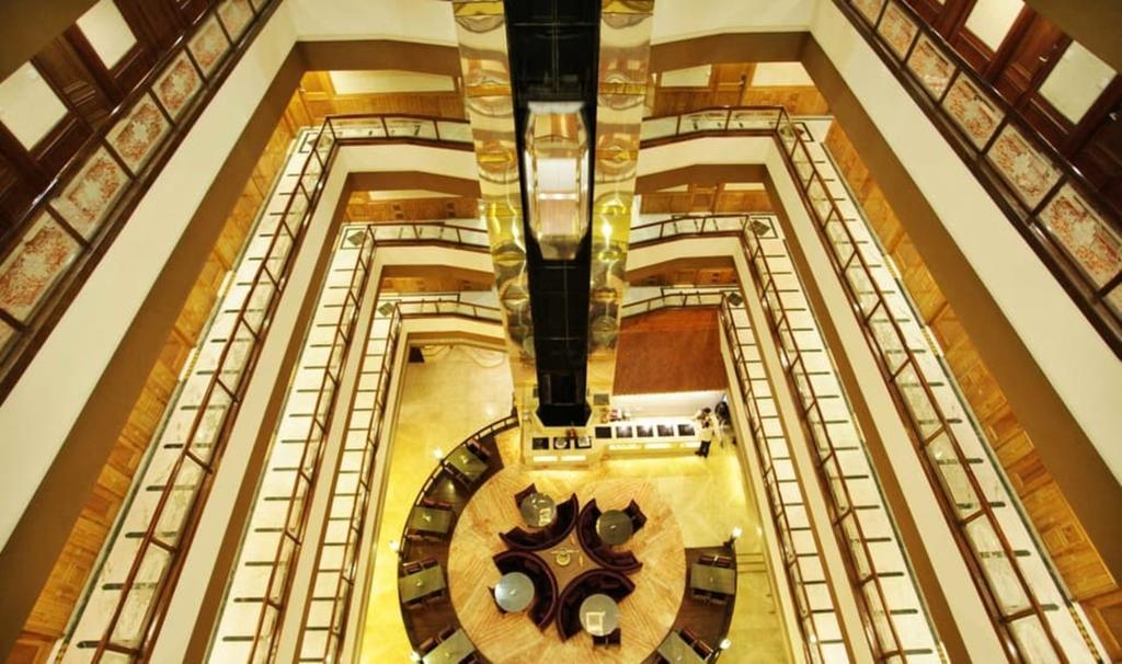 Radisson Srinagar Hotel Eksteriør billede