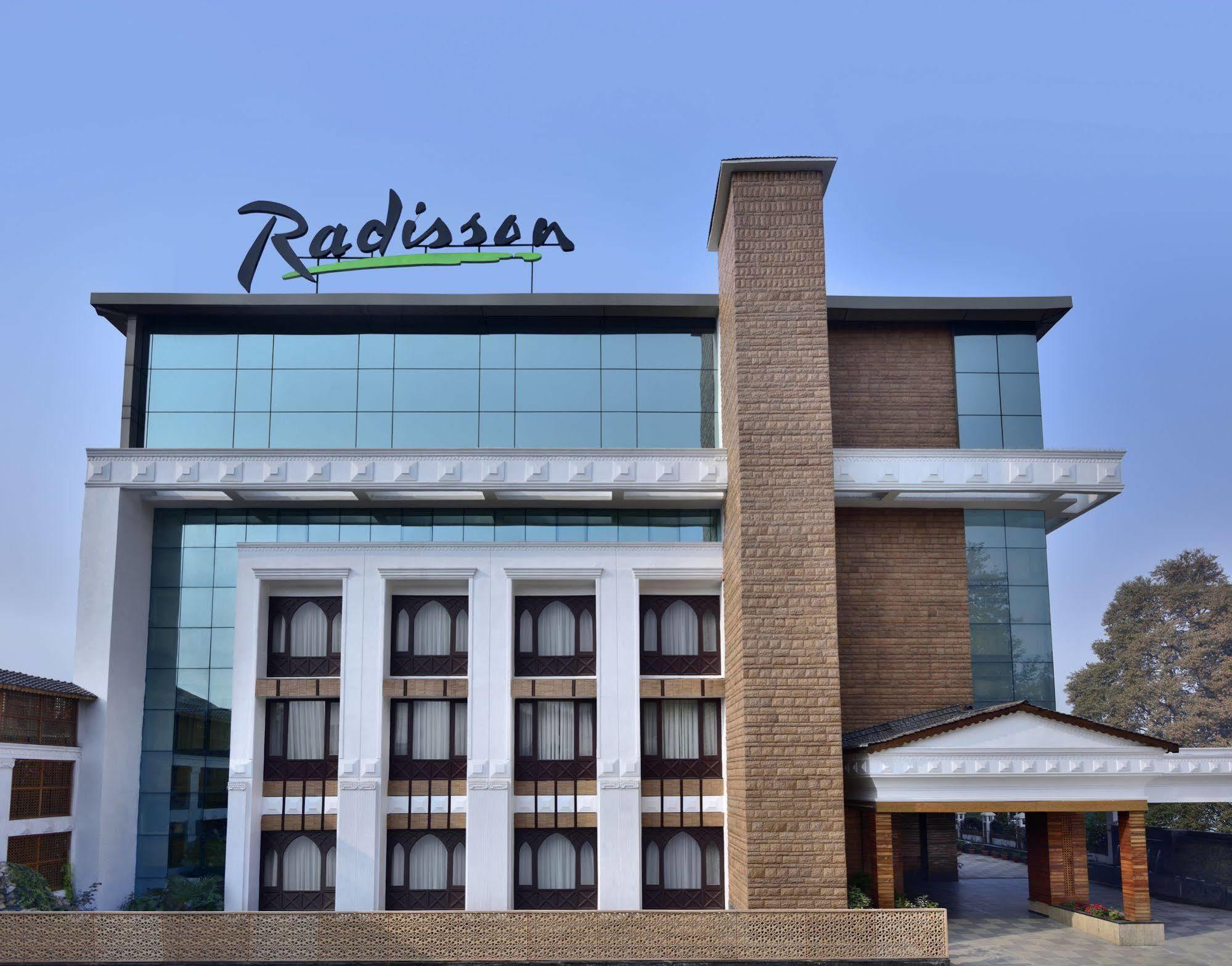 Radisson Srinagar Hotel Eksteriør billede